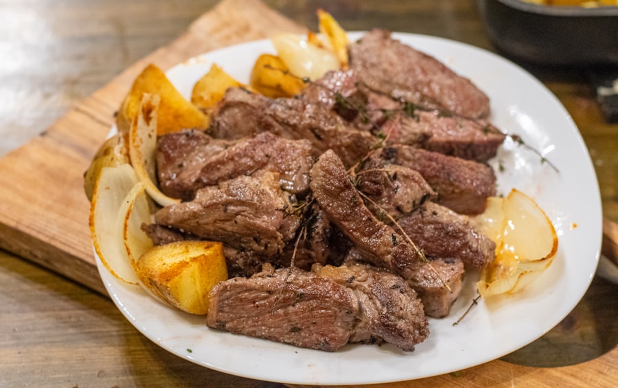Kuzu pirzola ve patates